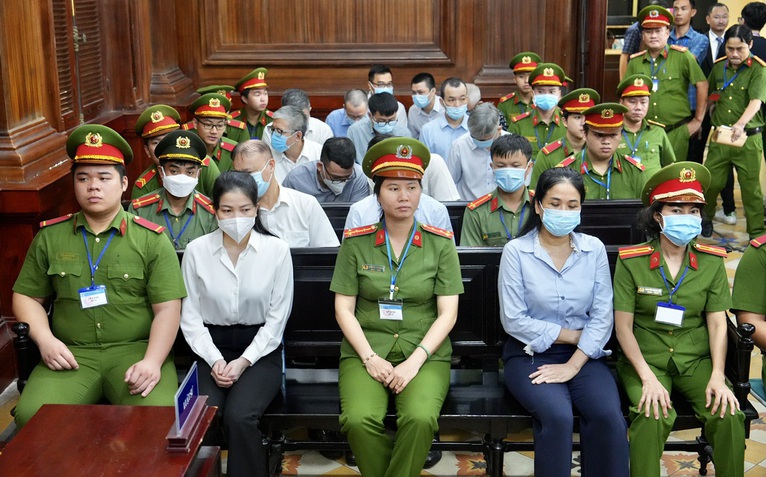 Cựu vụ phó thuộc Bộ Công Thương khai nhận hối lộ 3 lần nhưng viết nhầm thành 4