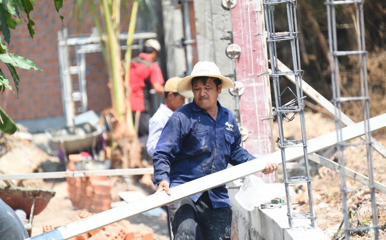 Bán nhà ở hình thành trong tương lai cần giấy tờ gì?