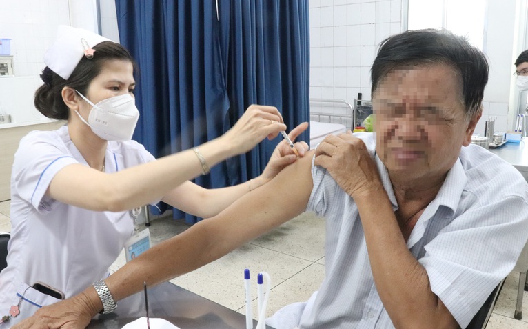 Việt Nam tốn hơn 1.000 tỉ đồng mỗi năm để tiêm phòng bệnh dại