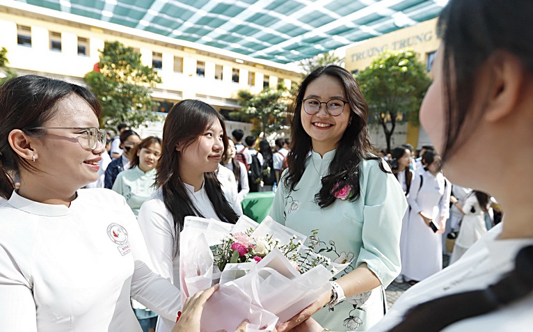Nâng cao năng lực và bản lĩnh người thầy