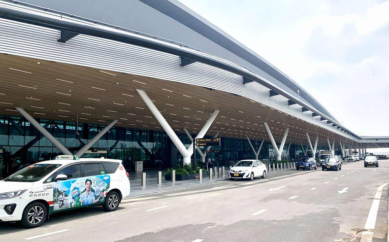 Cách đi nhà ga T3 Tân Sơn Nhất không bị 'lạc lối', nơi gửi xe, đón taxi...
