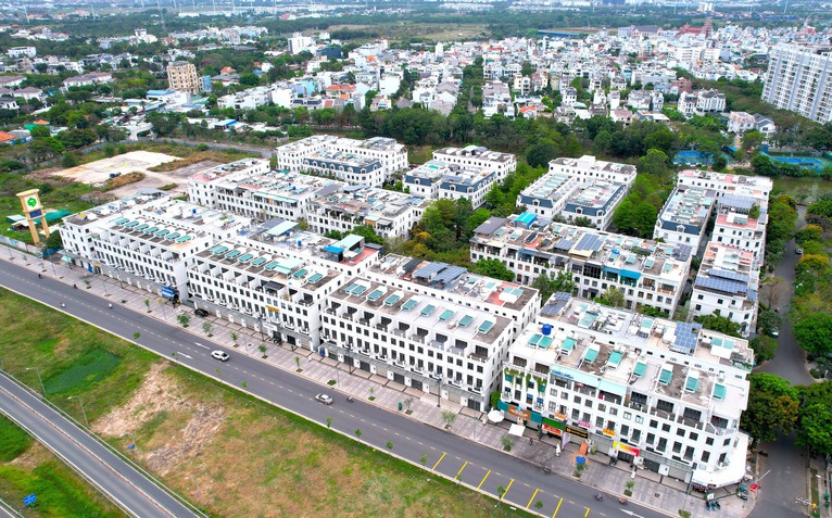 Hơn 6.500 hồ sơ cấp sổ hồng ở TP.HCM chưa có chứng từ đóng thuế trước bạ