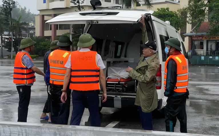 Tìm thấy một thi thể bé trai nghi là nạn nhân vụ tàu Vịnh Xanh 58 bị lật