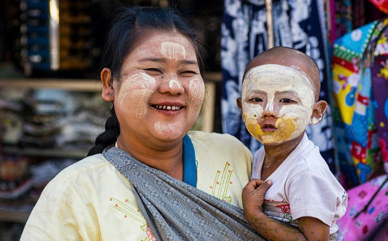 Phong cách trang điểm đặc biệt của phụ nữ Myanmar đoạt giải nhất ‘Vẻ đẹp ASEAN - Dấu ấn Việt Nam’