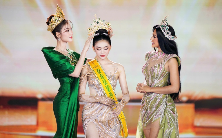 Công ty Minh Khang và Sen Vàng tranh chấp tên gọi Hoa hậu Hòa bình Việt Nam