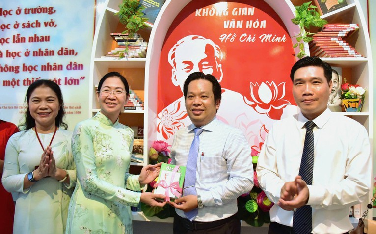 Không gian văn hóa độc đáo ở Trường Trần Huy Liệu