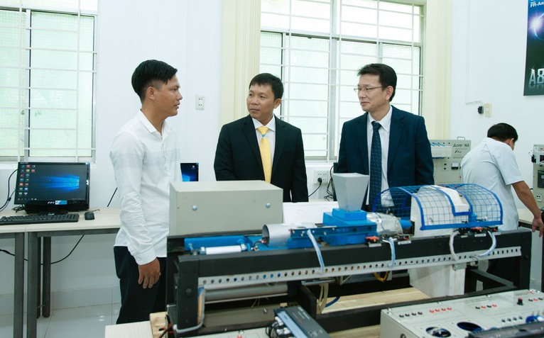 Tân sinh viên Trường đại học Trà Vinh được miễn học phí năm nhất
