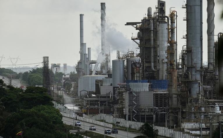 Quan chức Mỹ tiết lộ mức giá Washington cho phép Venezuela bán dầu cho Bắc Kinh