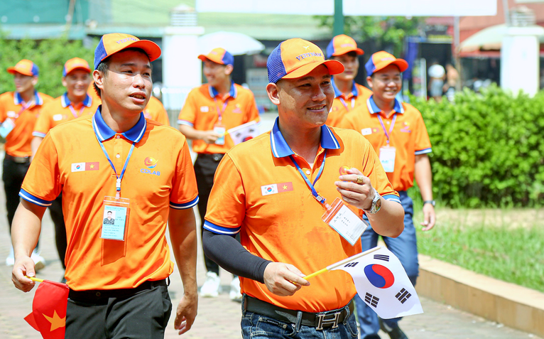 Tin tức sáng 11-10: 9 tháng, 102.000 lao động Việt đi làm việc ở nước ngoài