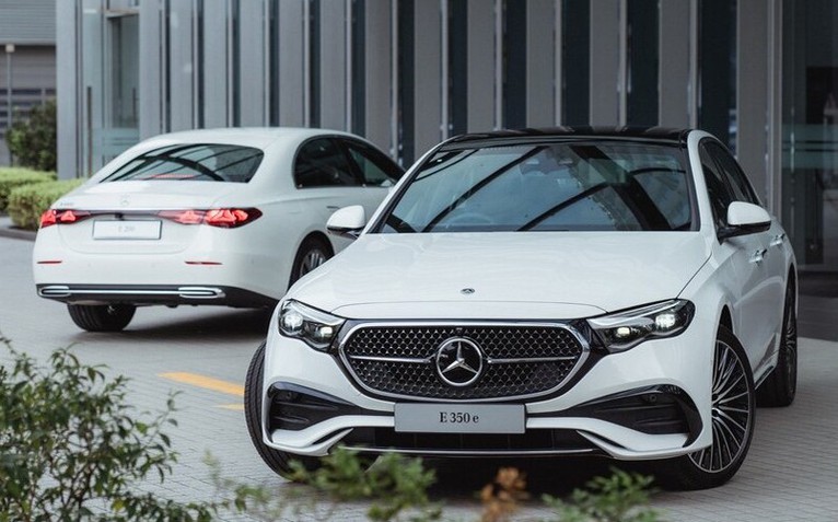 Mercedes-Benz E 350e ăn xăng ít hơn cả Honda Lead, không đổ xăng vẫn đủ dùng hằng ngày