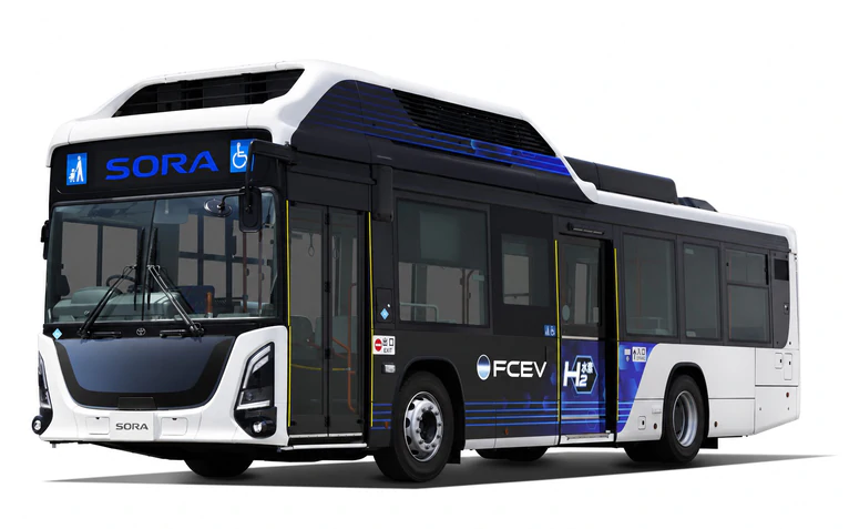 Xe buýt điện Toyota chạy hơn 300km không cần sạc, tiếp nhiên liệu như xe xăng