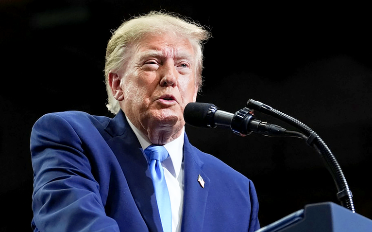Ông Trump từng nhắn ông Macron: 'Đóng cửa biên giới hoặc đánh mất nước Pháp'