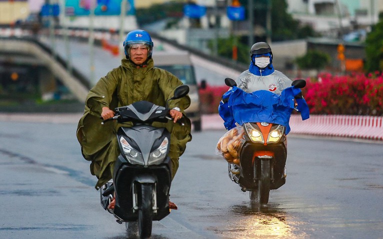 Thời tiết hôm nay 22-10: Cả nước ngày nắng, chiều tối mưa rào đến mưa to