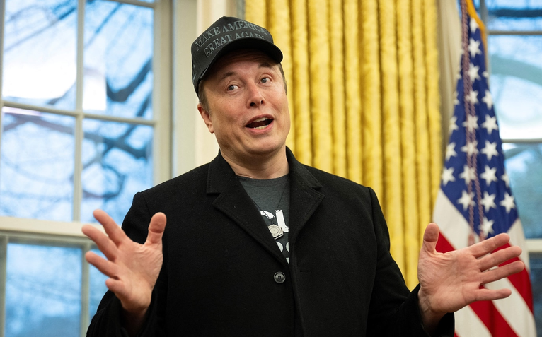 Elon Musk dọa sẽ 'truy tìm' chính trị gia muốn điều tra ông