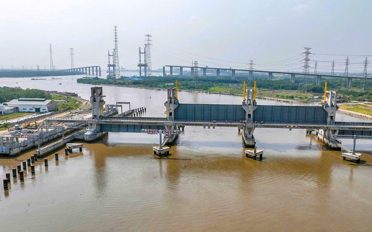 TP.HCM dự kiến vận hành dự án ngăn triều 10.000 tỉ trong tháng 11