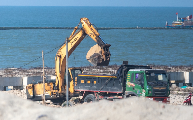 Công an Quảng Trị vào cuộc vụ cát từ cảng biển 530 tỉ đồng có dấu hiệu tuồn ra ngoài