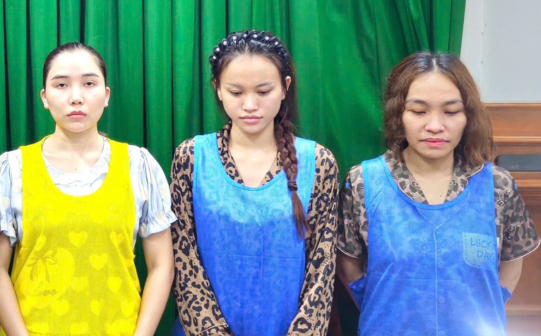 Bắt 14 người trong đường dây lừa đảo qua mạng khiến hàng ngàn người mất trắng hơn 2.500 tỉ đồng