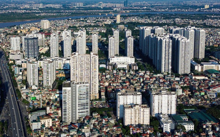 Chờ đáy lãi suất bỏ lỡ cơ hội về giá