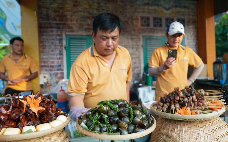Khai mạc Lễ hội ẩm thực, món ngon, 'hé lộ' top 10 món ngon vùng miền bản sắc