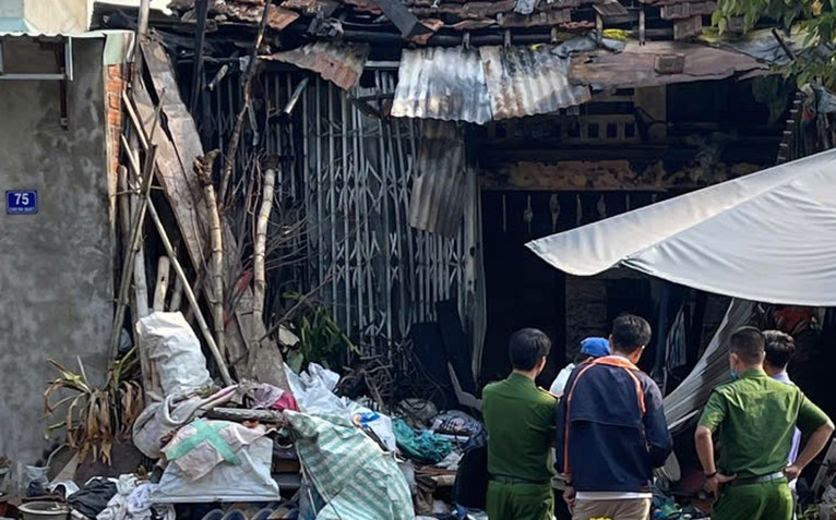 Gia Lai: Cháy nhà lúc rạng sáng, 1 người chết