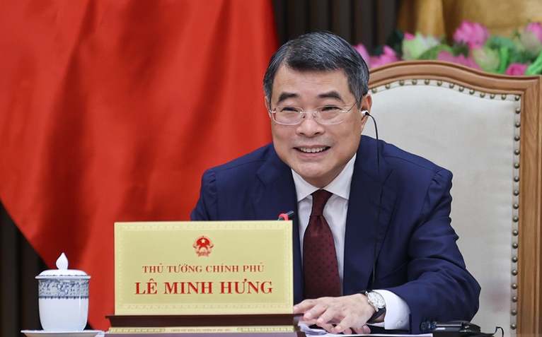 Thủ tướng Lê Minh Hưng điện đàm với Thủ tướng Singapore đề nghị hỗ trợ xây trung tâm tài chính