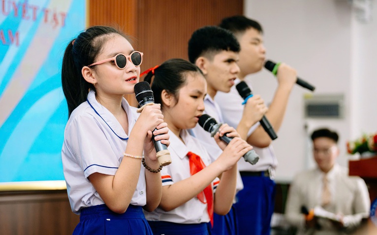 Thực thi quyền tiếp cận cho người khuyết tật: Nhìn thẳng khoảng cách giữa luật và thực tiễn