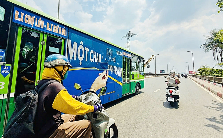 TP.HCM chủ trương miễn phí xe buýt cho toàn dân: Tín hiệu tích cực cho giao thông công cộng