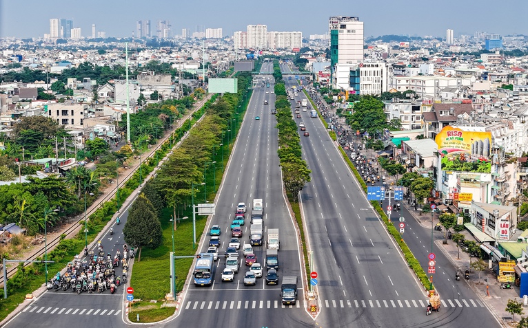 Đại lộ Phạm Văn Đồng TP.HCM 12 làn xe, một biểu tượng phát triển đô thị