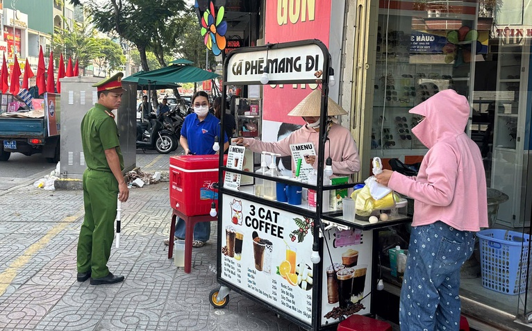 Xử lý lấn chiếm vỉa hè ở Đà Nẵng: Nhiều xã, phường tìm cách giữ sinh kế cho dân