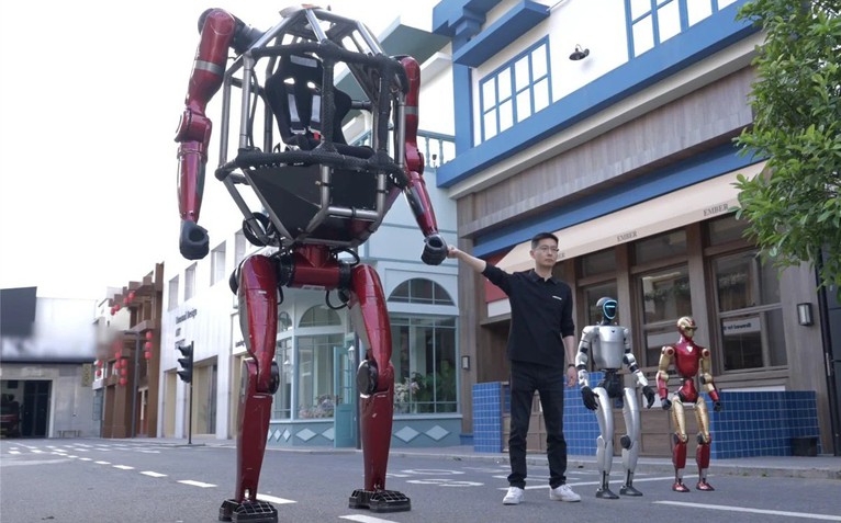 Ấn tượng với 'robot biến hình' của Trung Quốc giá hơn nửa triệu USD