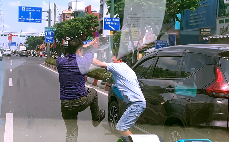 Công an TP.HCM: Va chạm giao thông rồi quay clip câu view có thể bị xử lý hình sự