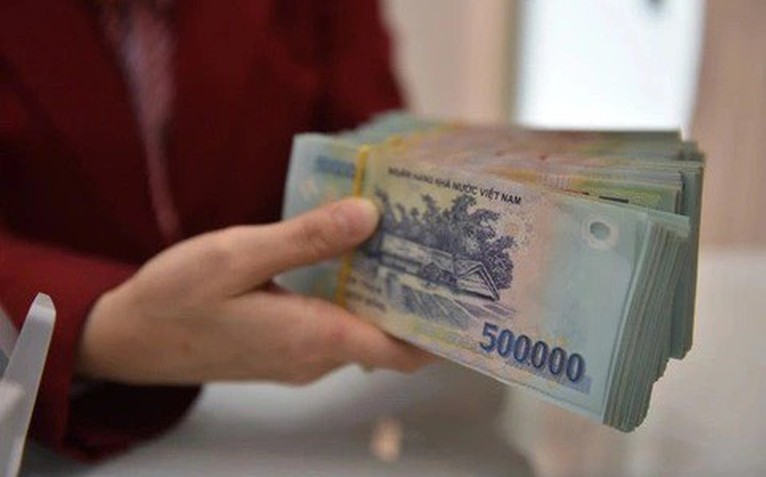 Tiền gửi của dân vào ngân hàng vượt 10,3 triệu tỉ đồng