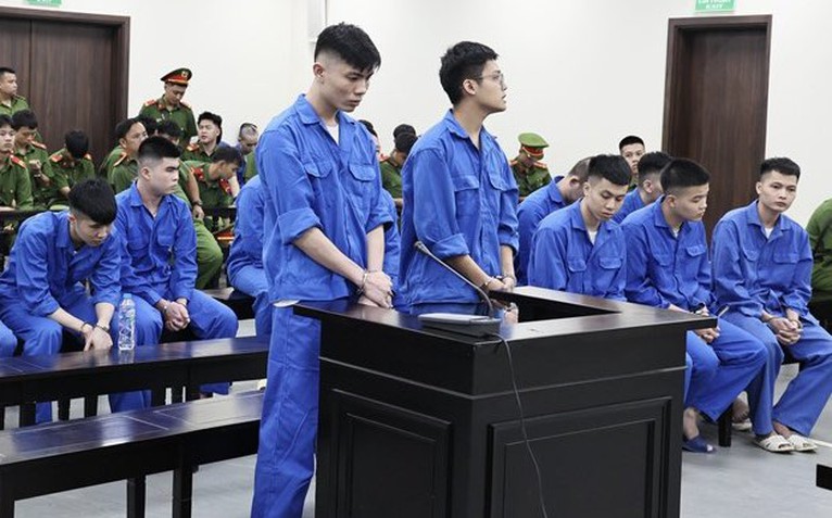 Đường dây mạo danh Huấn Hoa Hồng lừa 12 tỉ và môi giới bán thận lãnh án