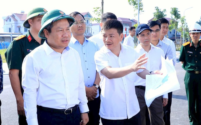 Chủ tịch Hà Nội: Xây dựng các khu tái định cư chất lượng để dân nhìn thấy điều kiện sống mới tốt hơn