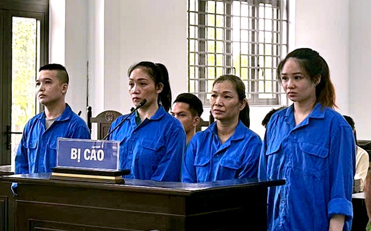Rửa tiền cho nhóm lừa đảo qua mạng ở Campuchia, 4 người lãnh hơn 37 năm tù