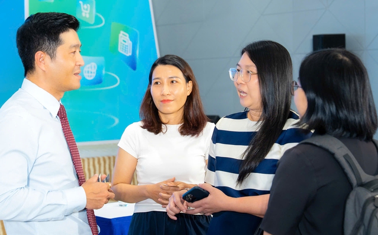 Thanh toán số bùng nổ: Hộ kinh doanh mong chính sách phí ưu đãi