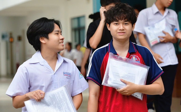 Bài giải 48 mã đề môn tiếng Anh thi tốt nghiệp THPT 2026