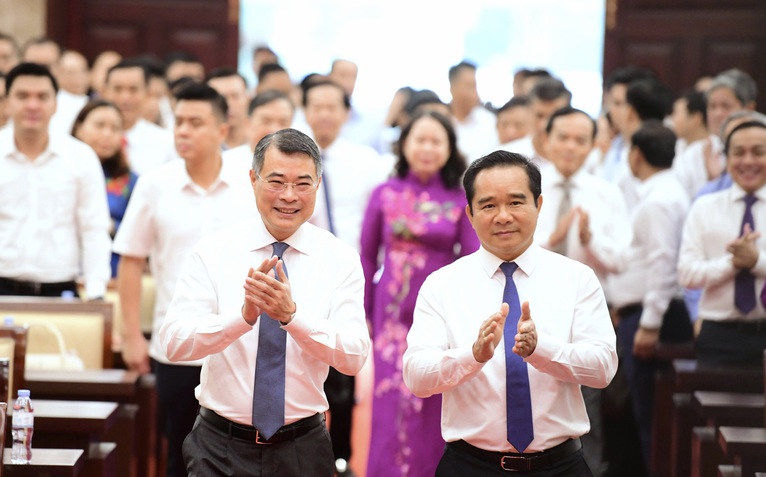 Thủ tướng làm việc với TP.HCM về tăng trưởng hai con số và chính quyền hai cấp