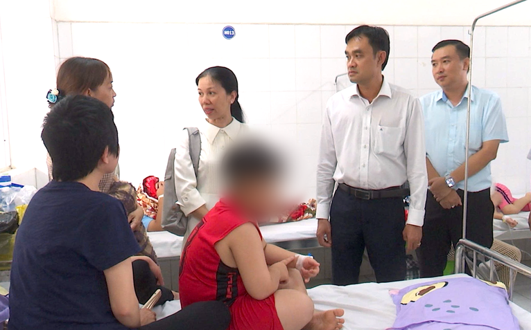 71 học sinh nhập viện sau bữa ăn bán trú ở Sa Đéc: Phát hiện Salmonella, nghi nhiễm chéo