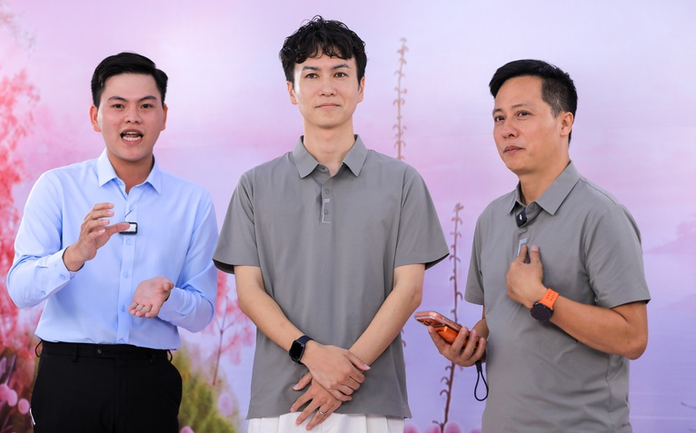 Các nhãn hàng bắt tay nhau, cùng livestream 'Tiếp sức hoa mặt trời'