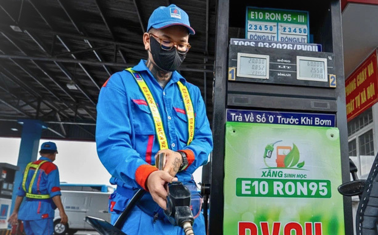 Chính phủ yêu cầu tăng cường giám sát, đảm bảo chất lượng xăng sinh học