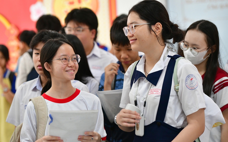 Trường phổ thông Năng khiếu điều chỉnh thời gian nhập học lớp 10