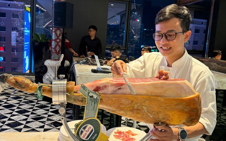Nhà hàng quốc tế ngày càng 'bén rễ' tại Việt Nam
