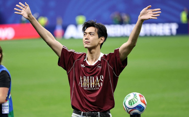 Lý Hiện khai bóng tại World Cup