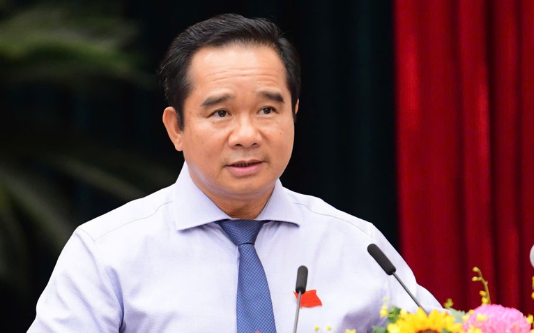 Chủ tịch UBND TP.HCM chỉ đạo nâng hiệu quả chính quyền 2 cấp, lấy người dân làm trung tâm