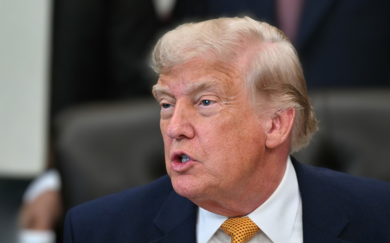 Ông Trump dọa bỏ tù những ai phá hoại hồ phản chiếu ở Washington, đã bắt được 5 người