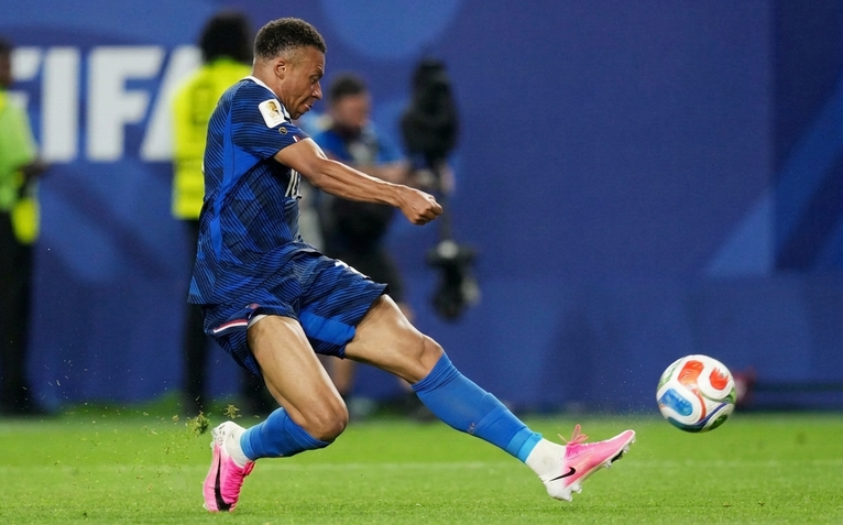 Mbappe áp sát kỷ lục ghi nhiều bàn thắng nhất lịch sử World Cup của Messi