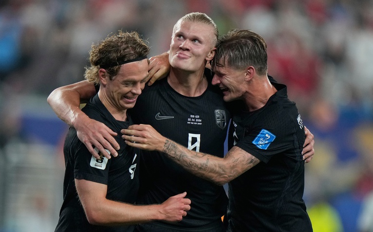 Haaland ghi cú đúp đưa Na Uy đi tiếp ở World Cup 2026