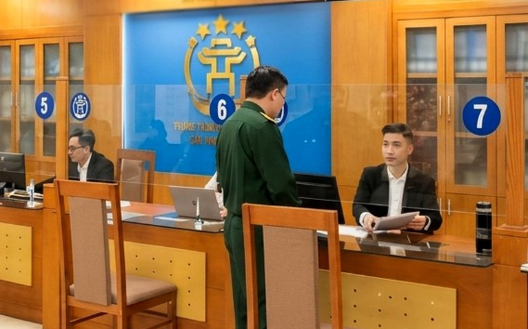 Vụ cụ bà 97 tuổi bị yêu cầu đến phường: Người dân cần một câu trả lời hay cần một lối đi?