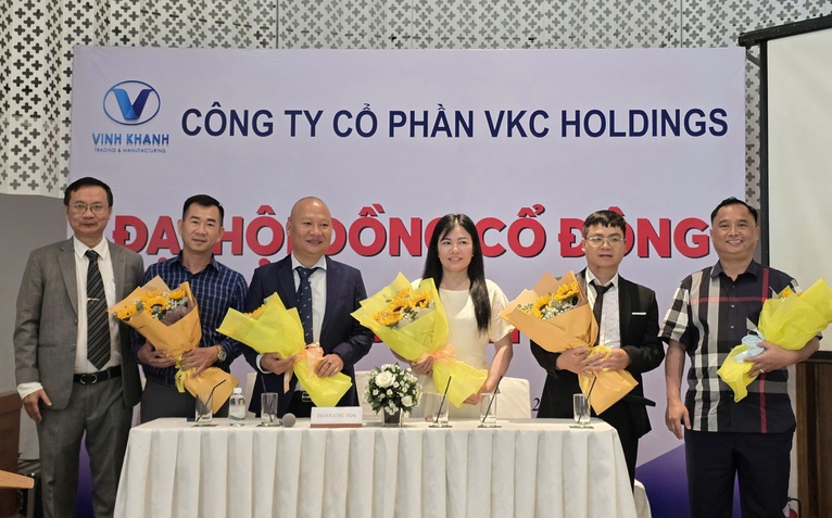 Ông Đỗ Thành Nhân tiếp tục gây sốc, tuyên bố rót 1.700 tỉ đồng làm thời trang
